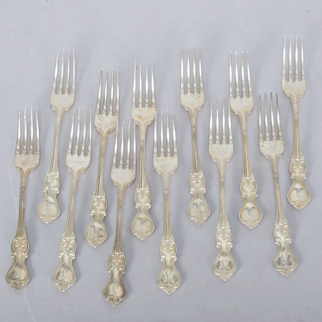 FÖRRÄTTSGAFFLAR. "Olga" Silver, CGH 1941 (12st). — Silver — Norrlands Auktionsverk