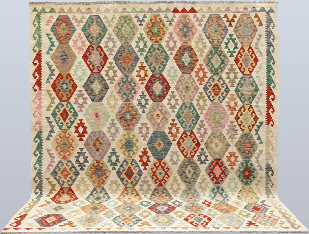 ORIENTMATTA, kelim, handvävd, klassisk design, ca 293 x 254 cm. — Persian Carpets & Textiles — Skandia Auktion