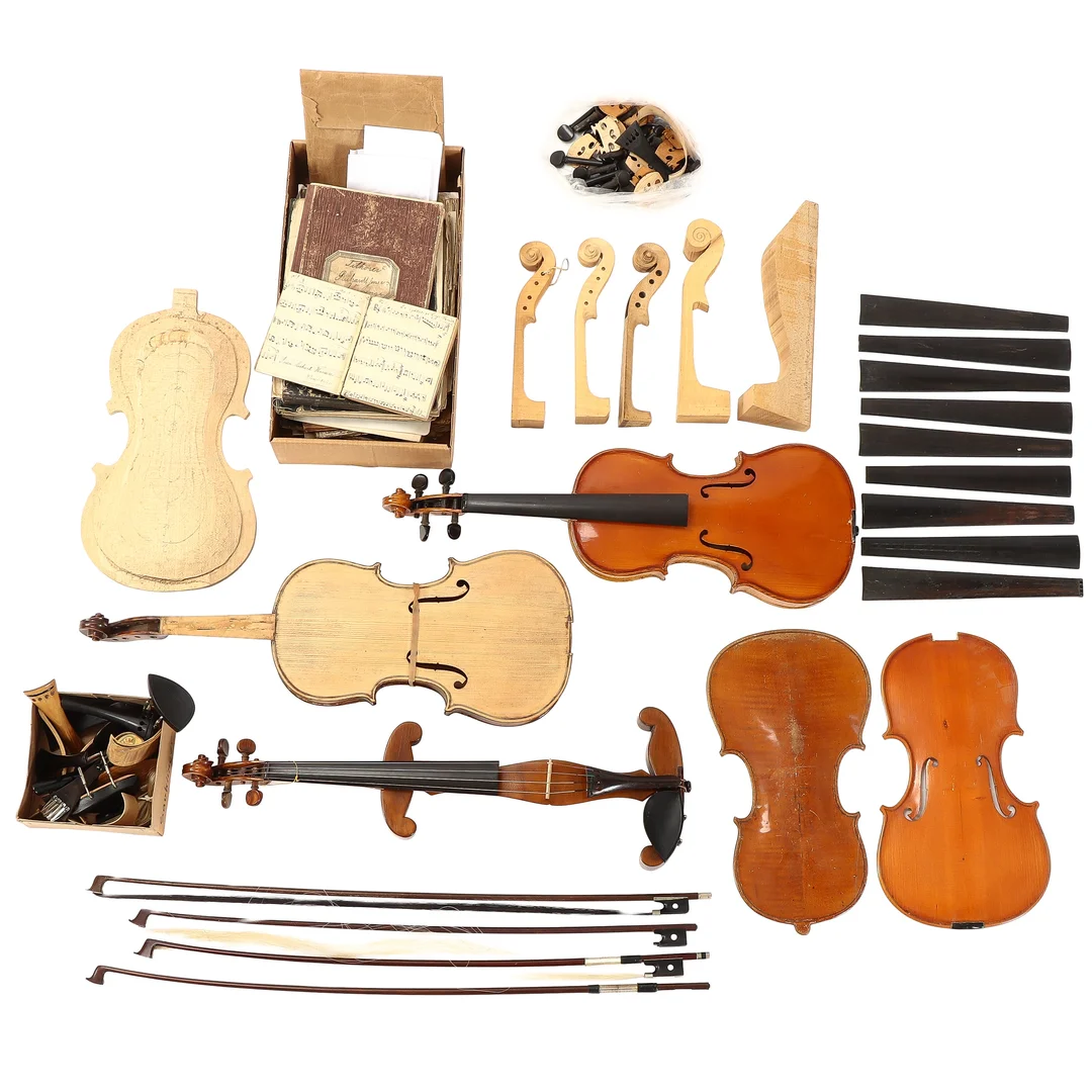 Collection of violin spare parts — Hobby and collectibles/Music, musical instruments — Lauritz