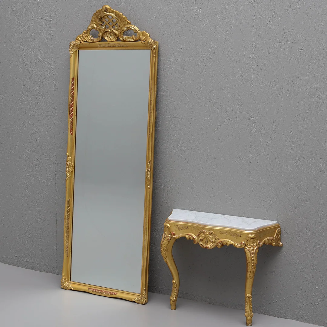SPEGEL med KONSOLBORD, förgylld, marmorskiva, rokokostil, tidigt 1900-tal. — Mirrors — Auktionsmagasinet Vänersborg