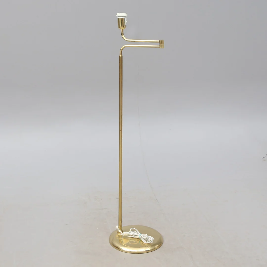 GOLVLAMPA, metall, Öia, modell 39490. — Floor lights — Kalmar Auktionsverk