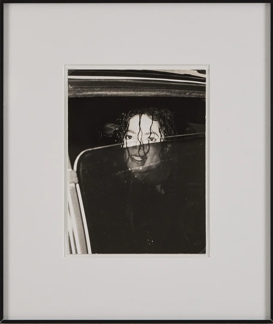 RON GALELLA. February 3, 1992: Michael jackson. — Photography — Stockholms Auktionsverk Magasin 5